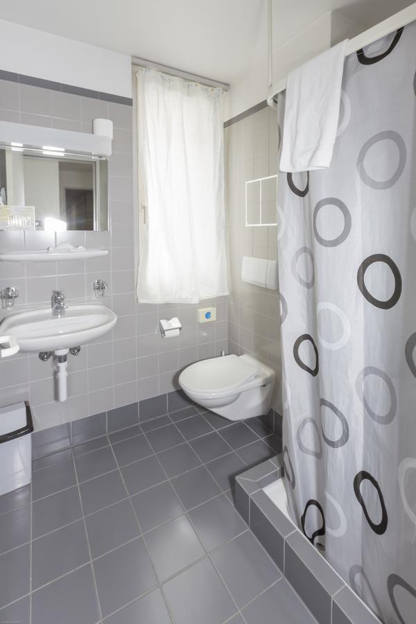 Hotel Rynach Reinach  Extérieur photo