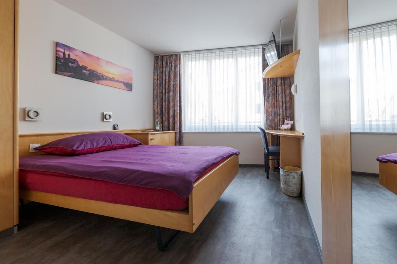 Hotel Rynach Reinach  Extérieur photo
